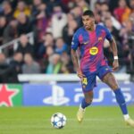 Marcus Rashford se aquecendo na Liga dos Campeões