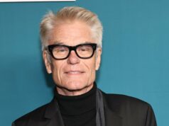 Harry Hamlin diz que foi ‘forçado’ a fumar PCP enquanto estava na prisão Promo Harry Hamlin e Lisa Rinna fazem a primeira aparição no tapete vermelho com seu filho Dimitri
