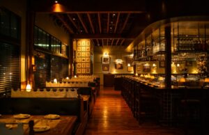 Hermon’s: um bistrô sofisticado surge no nordeste de Los Angeles depois que os planos para um restaurante em Malibu viraram fumaça Hermon's: um bistrô sofisticado surge no nordeste de Los Angeles depois que os planos para um restaurante em Malibu viraram fumaça