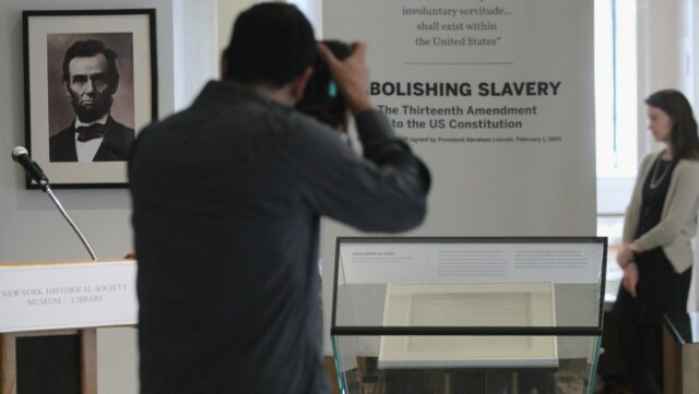 Hoje na História: 6 de dezembro, 13ª Emenda ratificada, abolindo Hoje na História: 6 de dezembro, 13ª Emenda ratificada, abolindo a escravidão