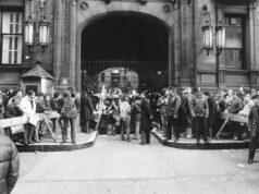 Hoje na História: 8 de dezembro, John Lennon morto a tiros Hoje na História: 8 de dezembro, John Lennon morto a tiros