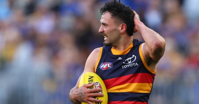 Homem acusado de supostas ameaças enviadas à estrela da AFL Izak Rankine dos Corvos.