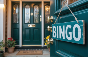Homem de Belfast condenado por operar empresa ilegal de bingo em casa Uma alegre placa de madeira lendo