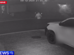 Homem ensanguentado grita por socorro após suposto esfaqueamento em Logan Homem ensanguentado grita por socorro após suposto esfaqueamento em Logan