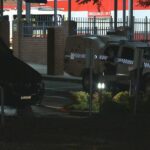 O homem apresentou-se ao Hospital Fairfield ontem à noite.