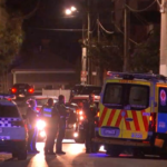 Homem esfaqueado perto de The Emerson, Prahran, Melbourne.