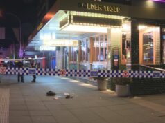 Homem lutando pela vida após um suposto ataque do lado de fora de um bar no sul de Sydney O homem de 49 anos foi atendido no local.