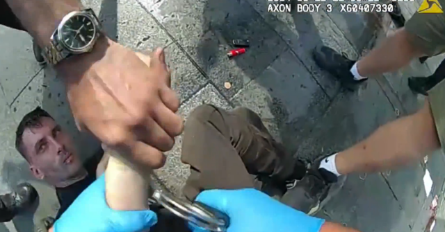 Ioan-Alexandru Pintaru foi posteriormente diagnosticado com esquizofrenia, após esfaquear uma menina australiana de 11 anos em Leicester Square, Londres.