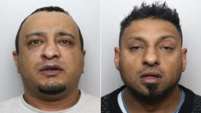 Uma foto de Hussain. Ele tem cabelo curto e escuro e veste um moletom cinza claro com gola redonda. O fundo é liso e de cor clara.