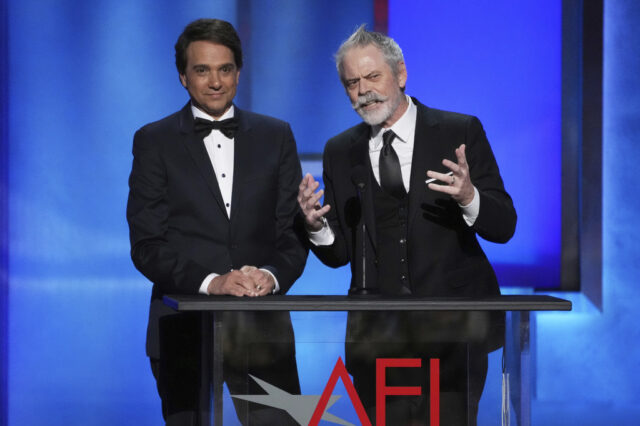 Horóscopo 7 de dezembro de 2025: C. Thomas Howell, seja grato por quem você é
