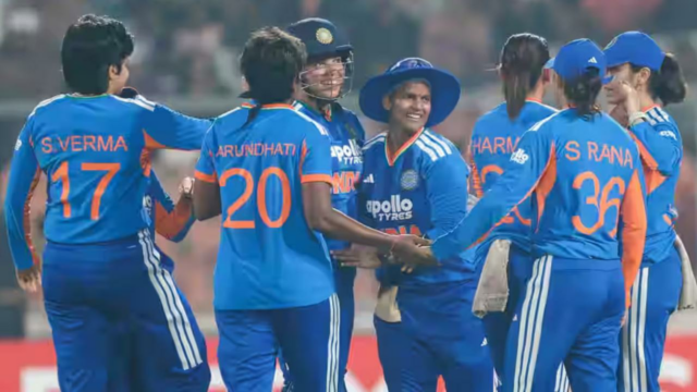 IND W vs SL W 5º T20I: Equipe Índia vence por 15 corridas, conquista série por 5-0
