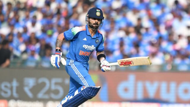 IND vs SA, 2º ODI: Virat Kohli marca séculos consecutivos
