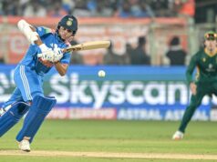 IND vs SA, 3º ODI: Yashasvi Jaiswal marca meio século pela primeira vez IND vs SA, 3º ODI: Yashasvi Jaiswal marca meio século pela primeira vez