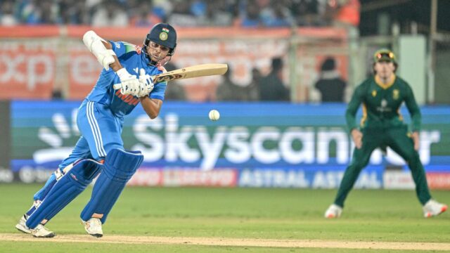 IND vs SA, 3º ODI: Yashasvi Jaiswal marca meio século IND vs SA, 3º ODI: Yashasvi Jaiswal marca meio século pela primeira vez