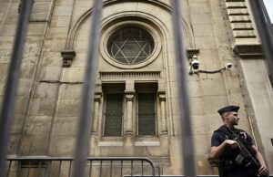 ISIS e Irã intensificam campanha global contra judeus, diz chefe da espionagem de Israel ISIS e Irã intensificam campanha global contra judeus, diz chefe da espionagem de Israel