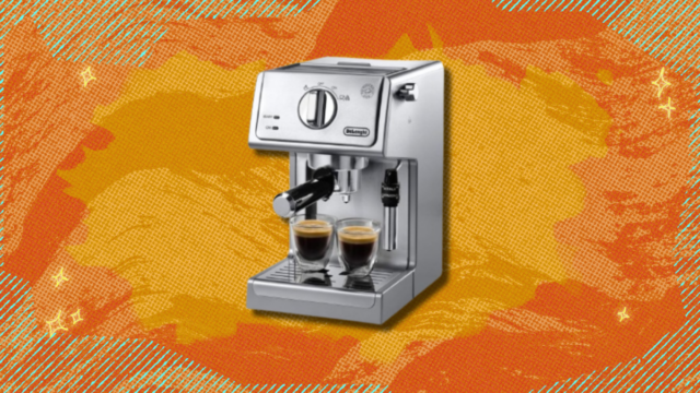 Ideia de presente de última hora: esta máquina de café expresso DeLonghi está à venda por menos de US $ 100
