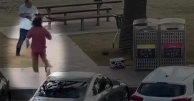 Gefen estava caminhando nas Montanhas Azuis no início do dia, antes de ir para Bondi para celebrar o Hanukkah. 