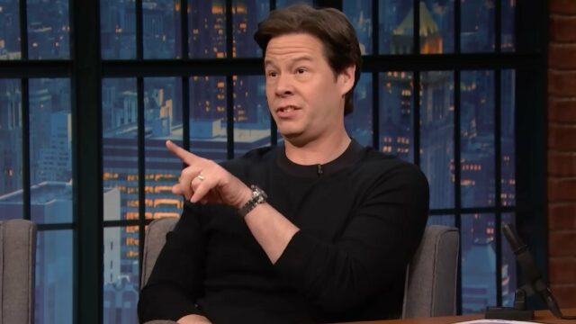 Ike Barinholtz brinca que Diddy e Pete Hegseth estão entre Jogar