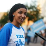 Ilhan Omar denuncia Donald Trump por chamar os imigrantes somalis de 'lixo'