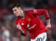 ‘Importante’… Rio Ferdinand diz aos fãs do Man Utd que um grande detalhe de Benjamin Sesko está sendo esquecido após a vitória do Newcastle Benjamin Sesko durante a partida da Premier League entre Manchester United e Bournemouth em Old Trafford em 2025 em Manchester, Inglaterra.