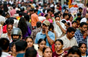 Índia ordena que fabricantes de telefones pré-instalem aplicativo estatal de segurança na web: relatório Índia ordena que fabricantes de telefones pré-instalem aplicativo estatal de segurança na web: relatório