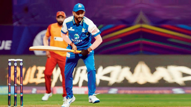 Indian Street Premier League: O ás do tênis Vijay Pawle Indian Street Premier League: O ás do tênis Vijay Pawle quer um home run!