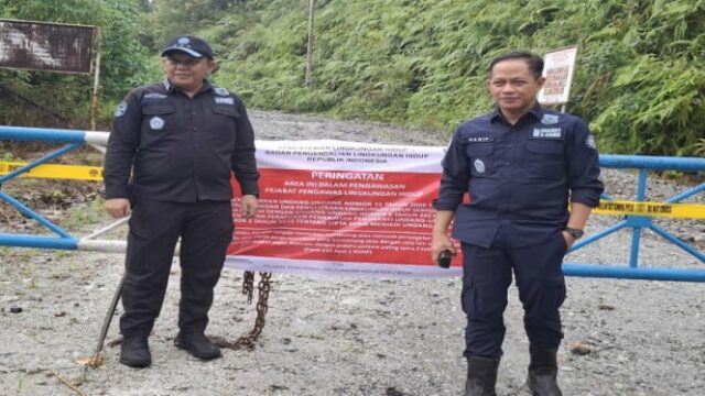 Indicado como causador de enchentes no Norte de Sumatra, Ministro do Meio Ambiente interrompe atividades de empresas na bacia hidrográfica de Batang Toru
