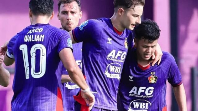 Inédito há muito tempo, esse atacante naturalizado enlouquece para ajudar Persik a ser esmagado
