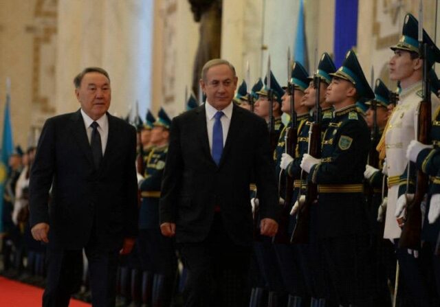 Irã organiza visita diplomática ao Cazaquistão, membro dos Acordos de O presidente iraniano, Masoud Pezeshkian, fala durante uma entrevista em Teerã, Irã, em 28 de agosto de 2025. (crédito: SITE PRESIDENTIAL DO IRAN/WANA (AGÊNCIA DE NOTÍCIAS DA ÁSIA OCIDENTAL)/DISPOSIÇÃO VIA REUTERS)