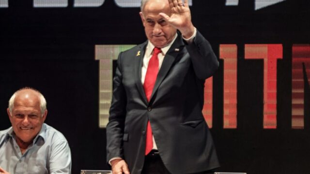 Israel aprova 19 novos assentamentos na Cisjordânia em grande esforço Israel aprova 19 novos assentamentos na Cisjordânia em grande esforço de anexação