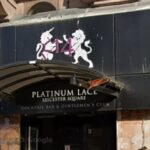 O grupo arrecadou uma boa conta na boate Platinum Lace, na Leicester Square, em Londres.