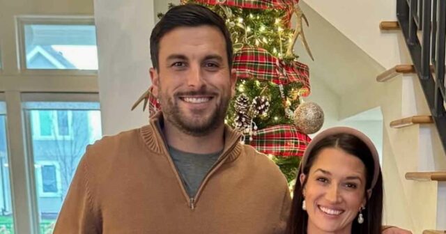 Jade Roper diz que 'menino extra' apareceu em foto de família falsa: foto 'É claro que Beau gostaria de fazer'