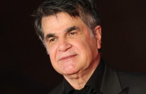Jafar Panahi sobre sua sentença de prisão no Irã: ‘Sei que meus filmes não agradam ao governo’, mas ‘Voltarei’ Jafar Panahi sobre sua sentença de prisão no Irã: 'Sei que meus filmes não agradam ao governo', mas 'Voltarei'