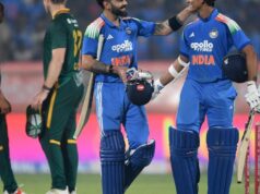 Jaiswal ton e a forma de Kohli ajudam a Índia a vencer a África do Sul na série ODI O indiano Yashasvi Jaiswal comemora seu século durante a terceira partida internacional de críquete One Day entre Índia e África do Sul em Visakhapatnam, Índia, sábado, 6 de dezembro de 2025. (AP Photo / Mahesh Kumar A.)