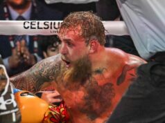 Jake Paul no hospital com ‘Double Broken Jaw’ após perder luta no Netflix GettyImages-2252120538 jake paul mandíbula quebrada dupla