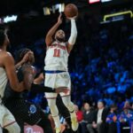 Jalen Brunson criando mais fiéis ao conquistar uma vitória do primeiro troféu da NBA