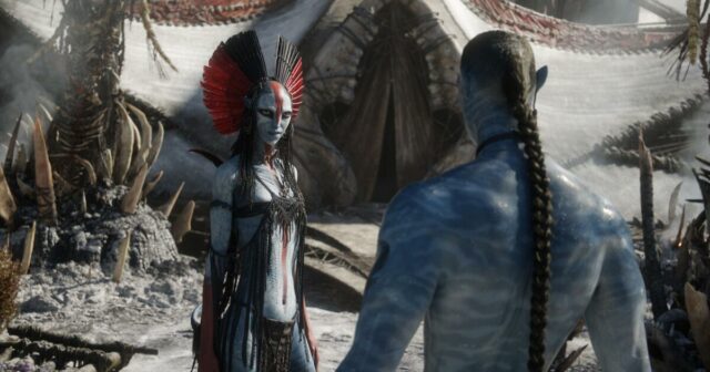 James Cameron explica 'o casal poderoso do inferno' no centro de 'Avatar: Fogo e Cinzas'
