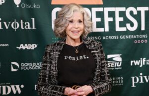 Jane Fonda chama a aquisição da Netflix-Warner Bros. de um ‘acordo comercial catastrófico’ que ‘ameaça toda a indústria do entretenimento’ Jane Fonda chama a aquisição da Netflix-Warner Bros. de um ‘acordo comercial catastrófico’ que ‘ameaça toda a indústria do entretenimento’