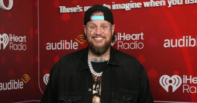 Jelly Roll é oficialmente perdoado mais de 15 anos após a libertação da prisão
