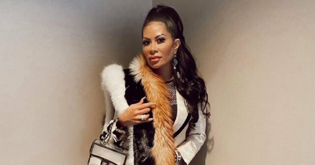 Jen Shah voa comercial e se reúne com a família Os maiores momentos de 'donas de casa reais' de 2022 - do casamento de Teresa Giudice ao apelo de culpa de Jen Shah 825 The Real Housewives of Salt Lake City - 3ª temporada