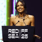 Jessica Alba relembra cena 'humilhante' de nudez do 'Quarteto Fantástico' e fala sobre nova 'comédia dramática de assalto à família' com Robert Rodríguez