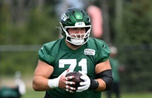 Jets estendem o pivô Josh Myers para solidificar a linha ofensiva para a próxima temporada O pivô dos Jets, Josh Myers (71), praticando.