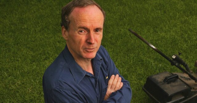 Jim transformou US$ 24 e um cortador de grama em Jim transformou US$ 24 e um cortador de grama em um negócio de bilhões de dólares