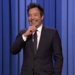 Jimmy Fallon questiona como Melania poderia ficar irritada com a construção do salão de baile de Trump se 'ela mora a 200 milhas de distância' | Vídeo
