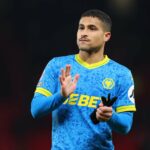 Joshua Zirkzee em ação durante a partida da Premier League entre Manchester United e Wolves em Old Trafford em 2025 em Manchester, Inglaterra.