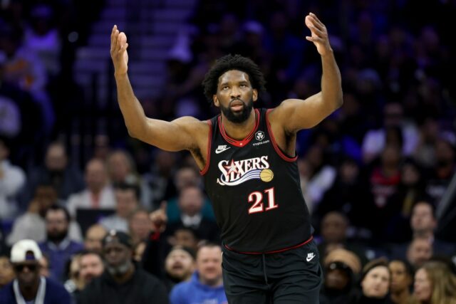 Joel Embiid envia mensagem para a NBA depois de dominar Joel Embiid envia mensagem para a NBA depois de dominar para o 76ers