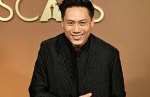 Jon M. Chu sobre a coragem criativa por trás de ‘Wicked: For Good’, construindo confiança, quebrando paredes e liderando uma família através de Oz Jon M. Chu sobre a coragem criativa por trás de 'Wicked: For Good', construindo confiança, quebrando paredes e liderando uma família através de Oz