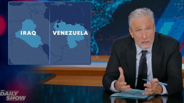 Jon Stewart destaca paralelos 'assustadores' entre a Guerra do Iraque Jon Stewart destaca paralelos 'assustadores' entre a Guerra do Iraque e o conflito iminente na Venezuela: 'É 2005 de novo' | Vídeo