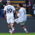 Jogou pelo United e pelo West Ham