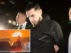 Jovem de 19 anos é preso por participação no espancamento chocante de um casal em um encontro de carros em Nova York Jovem de 19 anos é preso por participação no espancamento chocante de um casal em um encontro de carros em Nova York